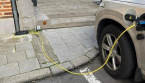 Brancher sa voiture électrique chez soi ? gare à l'amende!