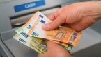 Après un décès, peut-on vraiment utiliser l'argent du compte du défunt pour payer les frais d'obsèques ?