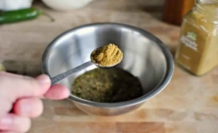 Une cuillère à café du Cumin vous aidera de brûler 3 fois plus de graisse !