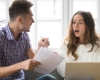 Refuser de parler de son salaire en couple : normal ou problématique ?