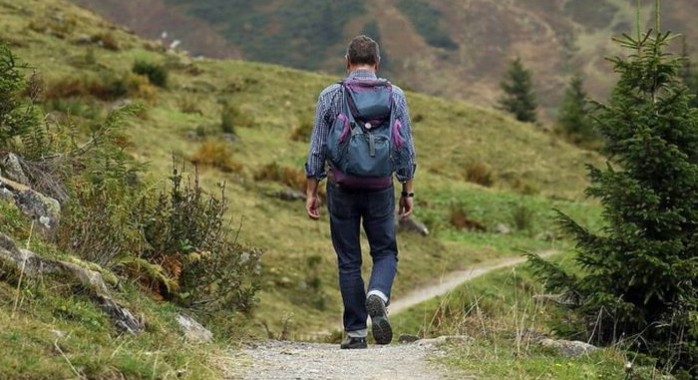  Italien a marché 450 km après une dispute 